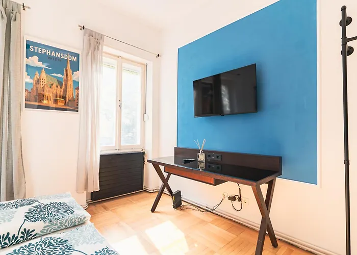 At Schoenbrunn #2 * Vienna