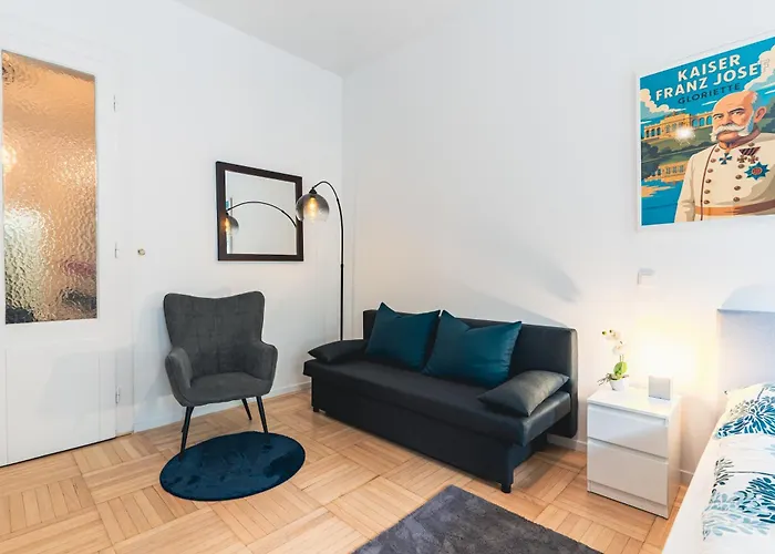 At Schoenbrunn #2 Apartment Vienna
